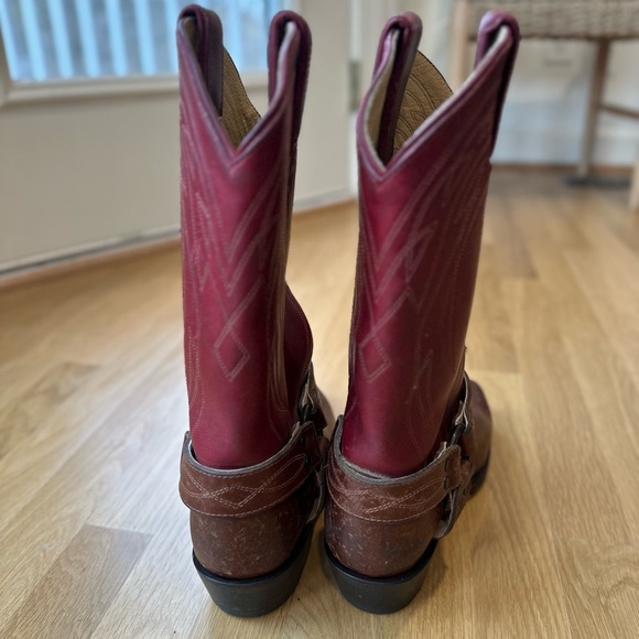 Frye Women's Billy Harness Western Boots in burgundy and brown leather - Picture 7 of 9